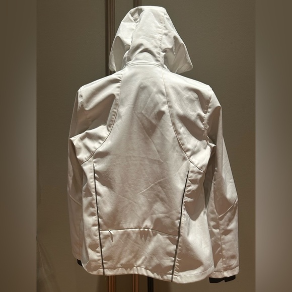 Free Country Women’s White Softshell Hooded Jacket Medium - Picture 4 of 6